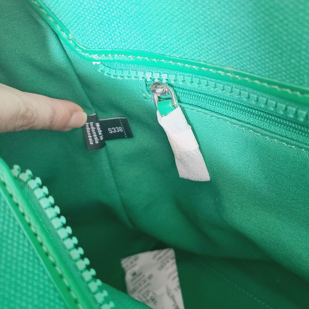 Kate Spade Jett Canvas LARGE Tote in Green Bean Multi #KB695 NWT - Picture 15 of 16
